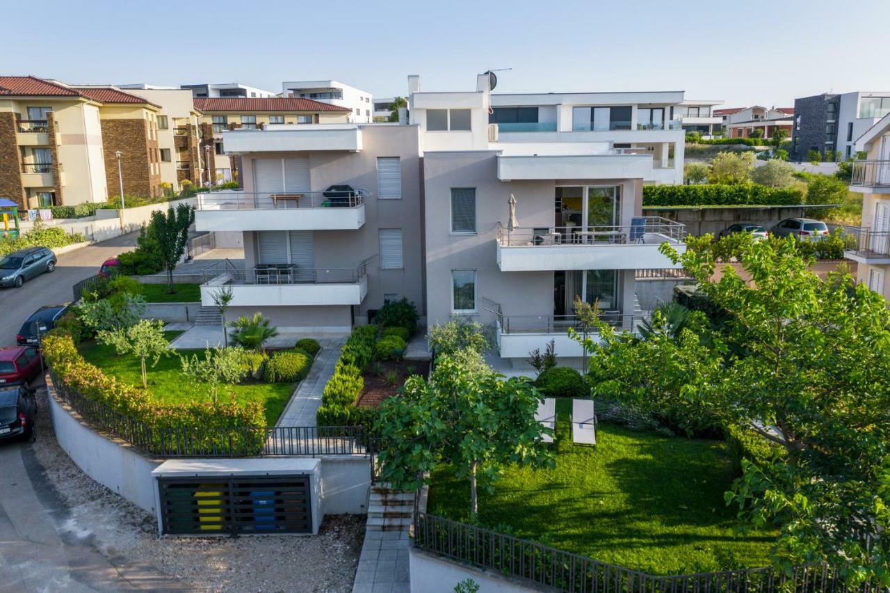 Apartment Rova مالينسكا المظهر الخارجي الصورة