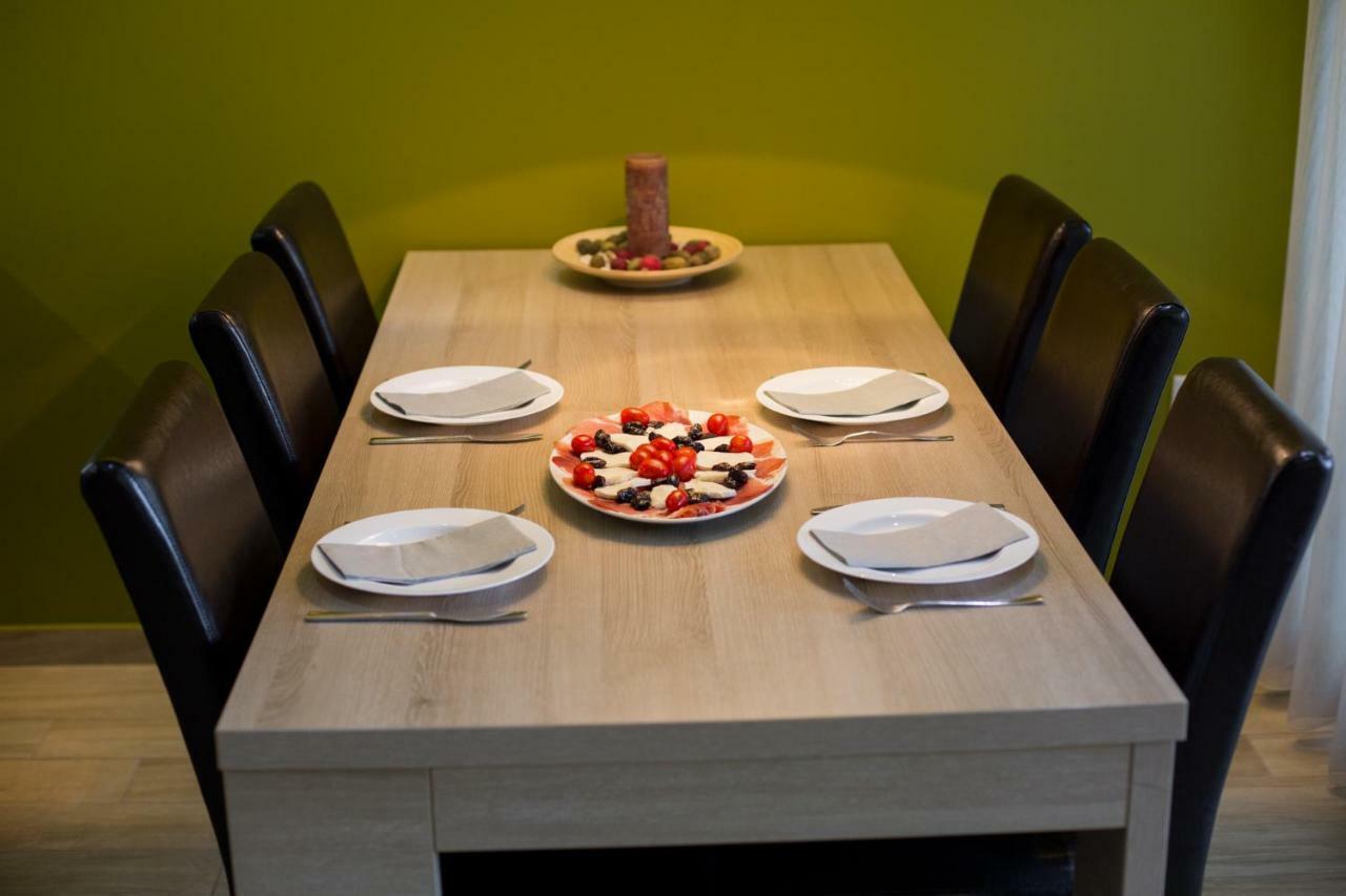 Apartment Rova مالينسكا المظهر الخارجي الصورة