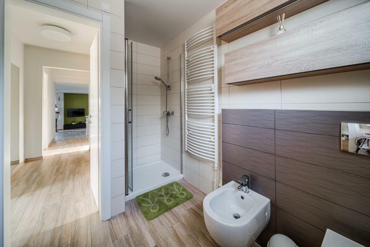Apartment Rova مالينسكا المظهر الخارجي الصورة