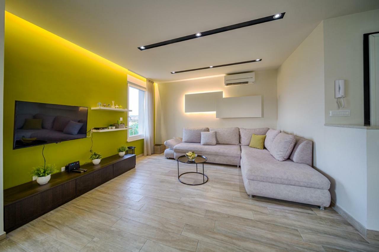 Apartment Rova مالينسكا المظهر الخارجي الصورة
